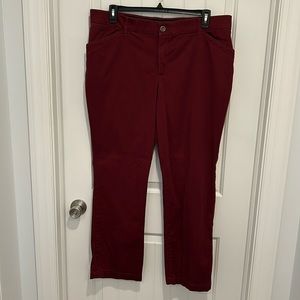 Lee Plus Regular Fit Straight Leg Mid Rise 18W Maroon Pants